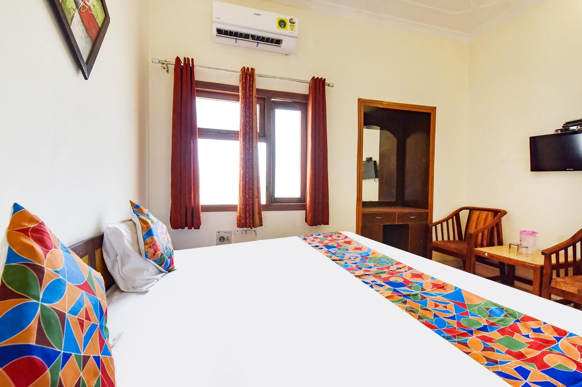 OYO Flagship 70090 Hotel Basera Haridwār Extérieur photo