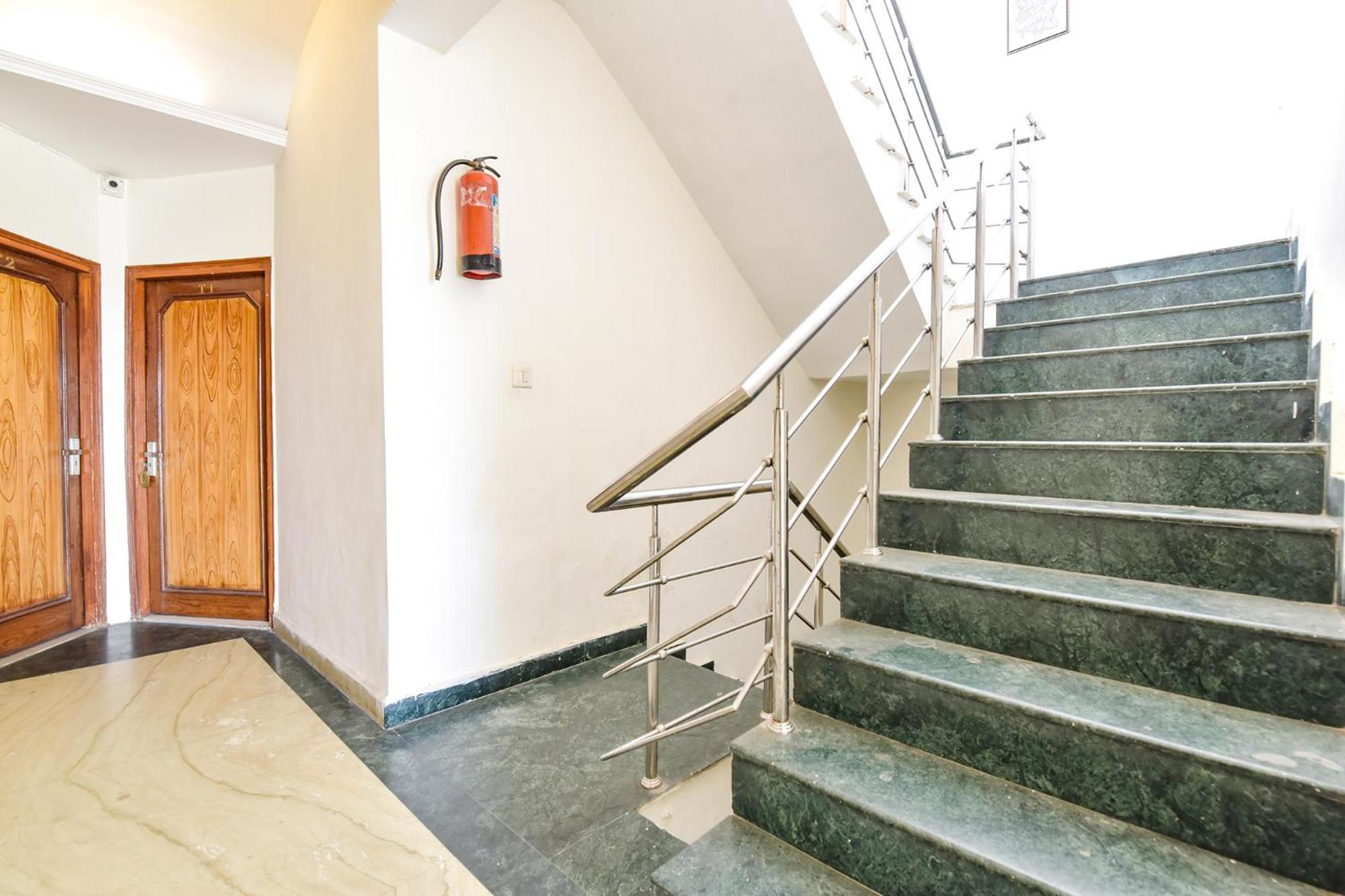 OYO Flagship 70090 Hotel Basera Haridwār Extérieur photo