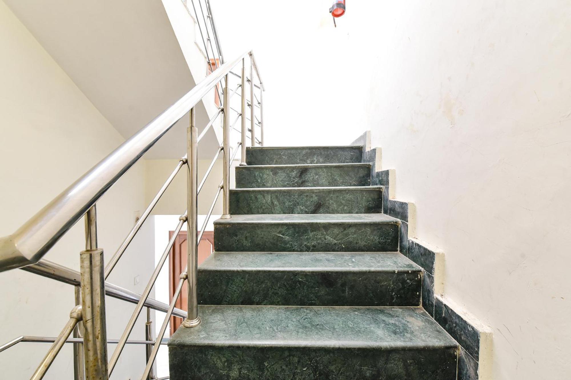 OYO Flagship 70090 Hotel Basera Haridwār Extérieur photo